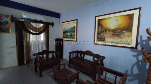 José Trivero Vende Hermosa Y Amplia Casa En Cabudare