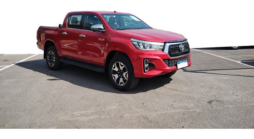 Imagen 2 de 12 de Toyota Hilux 4x4 Dc Srx 2.8 Tdi 6 At