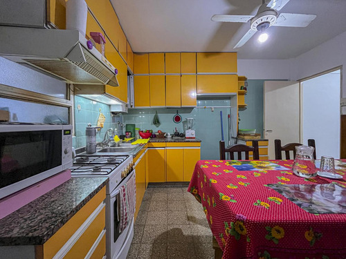 Departamento De 3 Dormitorios Más Dependencias De Servicio En Barrio Martin
