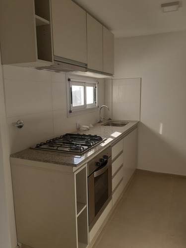 Imagen 12 de 14 de Vendo Depto Un Dormitorio A Estrenar!!calle 16 Entre 61 Y 62