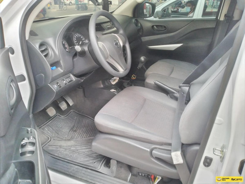 Nissan Frontier Sabanera 2.5