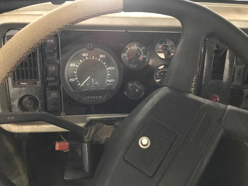 Imagem 12 de 14 de Volvo 360