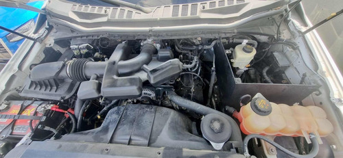 Ford F-250 super duty 4x4 aut. gasolina cab sencilla