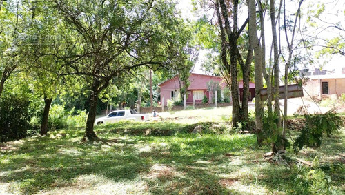 Se Vende Terreno Amplio, Con Arboles. Centro De Santa Ana