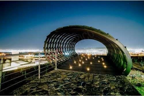 Imagen 8 de 25 de Tu Casa En Un Oasis En Medio De La Ciudad