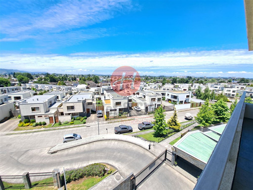 Departamento En Venta De 4 Dorm. En Temuco