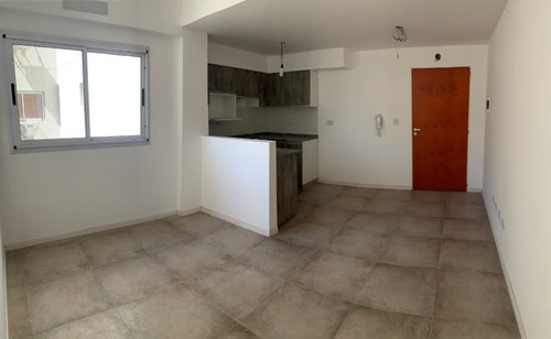 Imagen 3 de 12 de Departamento En Venta En Lanus Oeste