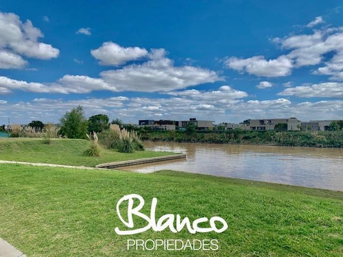 Imagen 4 de 5 de Oportunidad! Muy Buen Lote De 1.150 Con Amarra En El Exclusivo Barrio Marinas H - Tigre