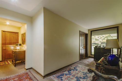 Casa En Venta De 5 Dorm. En Las Condes