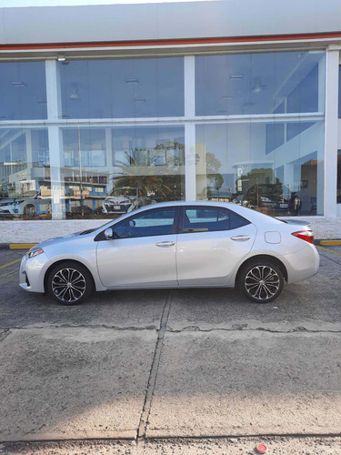 Imagen 3 de 10 de Toyota Corolla S S