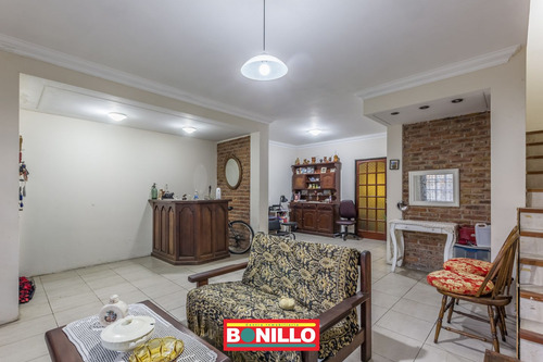 Casa 5 Ambientes Venta Parque Chas