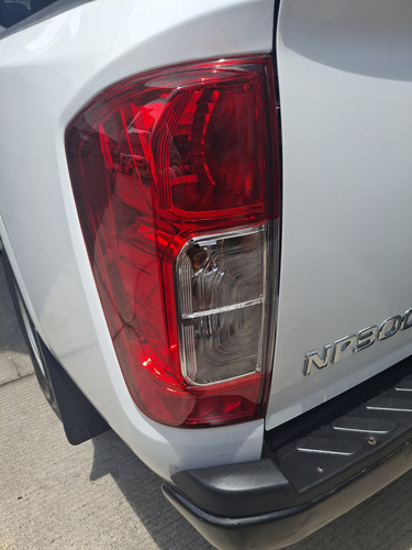 Nissan Doble Cabina Np300 2020