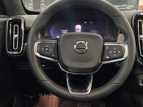 Volvo XC40 P6 RECHARGE ELECTRIC PLUS AWD