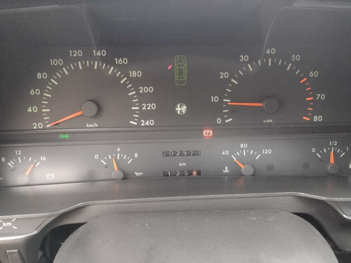 Imagen 16 de 21 de Alfa Romeo 174 Twin Spark 2.0