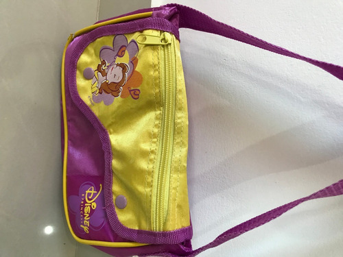 Cartera Bella Disney Con Cierre Y Boton Con Detalle