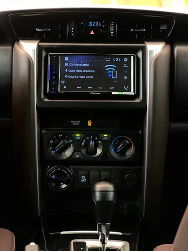 Toyota Fortuner SW4 XROAD 4x4 2.8l