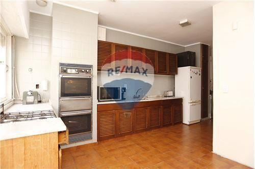 Venta Casa Devoto 4 Amb. Jardín, Pileta, Cochera!