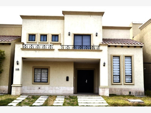 Imagen 1 de 10 de Casa Sola En Venta Zona Plateada