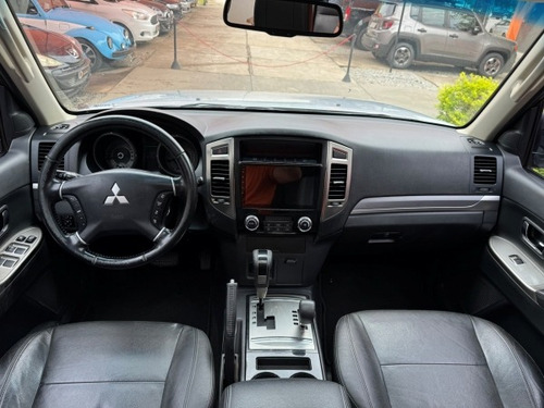 Mitsubishi Pajero Full 3.2 HPE 4X4 16V TURBO INTERCOOLER DIESEL 4P AUTOMÁTICO
