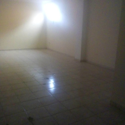 Imagen 3 de 5 de Se Alquila Oficina En Av. Bicentenario Al02-035sc-keva