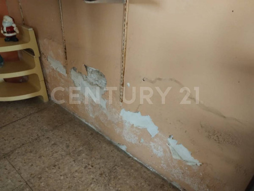 Terreno Con Construcción En Venta En Col. Tepalcates, Iztapalapa