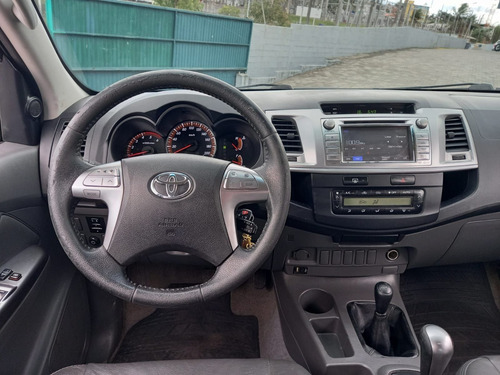 Imagem 8 de 12 de Toyota Hilux Cd Srv D4-d 4x4 3.0 Tdi Diesel Aut 2013/201...