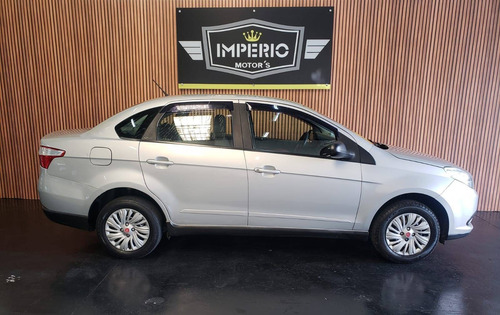 Imagem 3 de 13 de Fiat Siena 1.4 Mpi Attractive 8v Flex 4p Manual