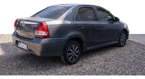 Toyota ETIOS X 1.5 6M/T ETIOS X 1.5 6M/T