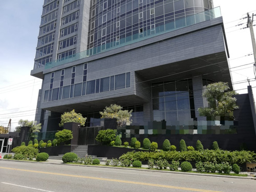 Apartamento En Venta En Los Cacicazgos Frente Al Parque Mirador Sur, La Zona Más Exclusiva De Santo Domingo, Republica Dominicana. Av.anacaona.