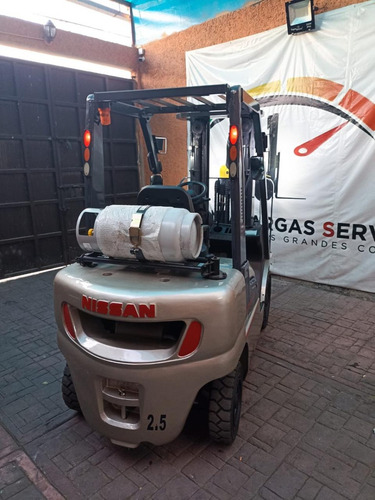 Montacargas Nissan 5000 Libras