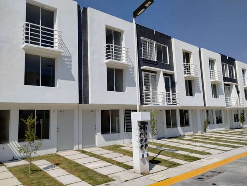 Casas De 4 Recamaras En Senderos Tecamac Desarrollo Con Acceso Controlado En Ojo De Agua Tecamac Edomex