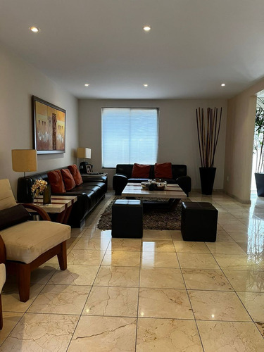 Casa En Venta En Tecamachalco