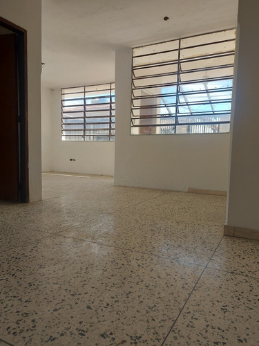 Casa De 3 Hab 2 Baños 4 Puestos Y Anexo Independiente
