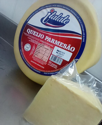 Imagem 3 de 4 de Parmesão Peças Inteira