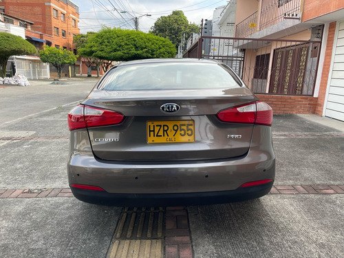 Kia CERATO PRO 1.6l