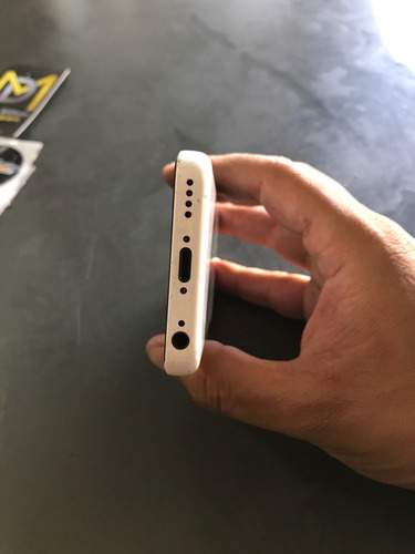 Imagem 5 de 5 de Apple iPhone 5c 8gb Branco Não Funciona