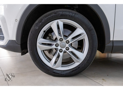 Audi Q3 1.4 TFSI AMBIENTE FLEX 4P S TRONIC