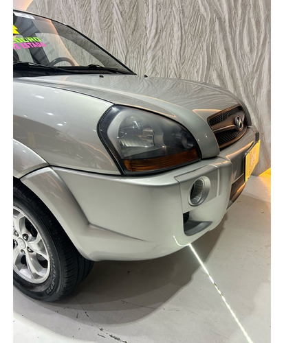 Hyundai Tucson 2.0 MPFI GLS 16V 143CV 2WD FLEX 4P AUTOMÁTICO