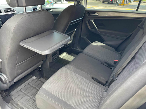 Imagen 4 de 15 de Volkswagen Tiguan 2018 1.4 Comfortline Plus At