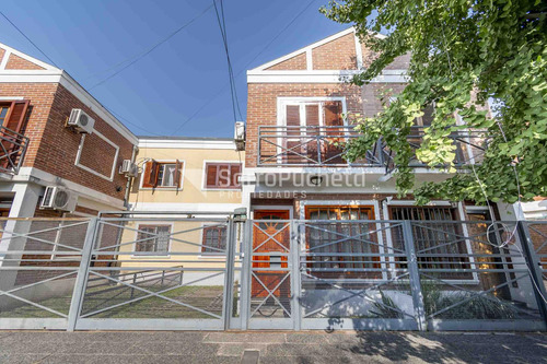 Venta Dúplex 3 Ambientes Con Patio Y Cochera En Haedo.