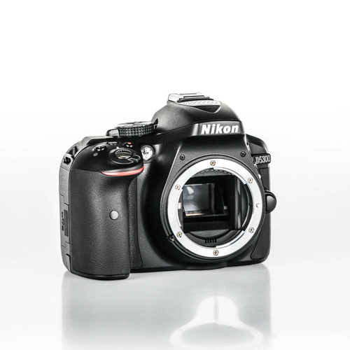 Cámara Digital Nikon D5300 Kit Af-p Dx Nikkor 18-55mm