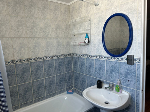 Preciosa Casa En Tranquilo Pasaje, Muy Conectada