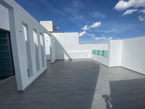 Casa En Venta, Residencial Platinum, Cerca De Plaza Explanada, Pachuca Hgo