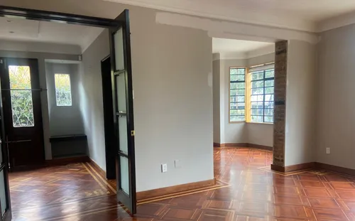 Casa En Venta En Quinta Camacho. Cod V10040015