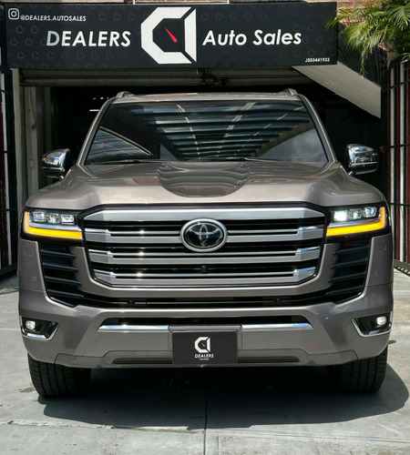 Toyota Land Cruiser 300 V6