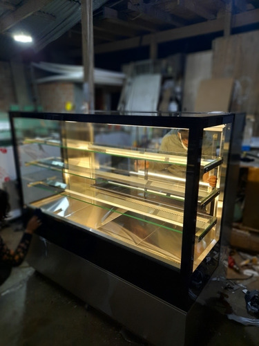 Exhibidora De Tortas Modelo Cuadrada Especial