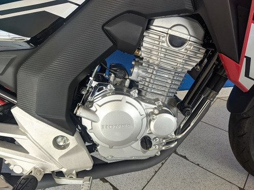 Imagem 4 de 8 de Honda Cb Twister