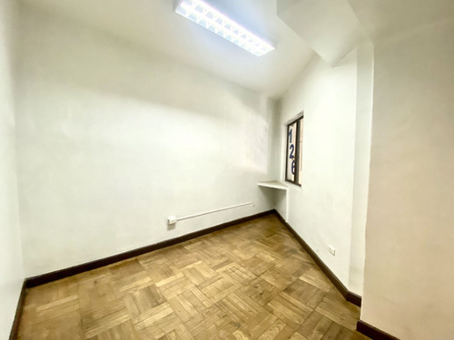 Looff Prop Arrienda Of. 2 Do Piso Ahumada/huérfanos $220.000