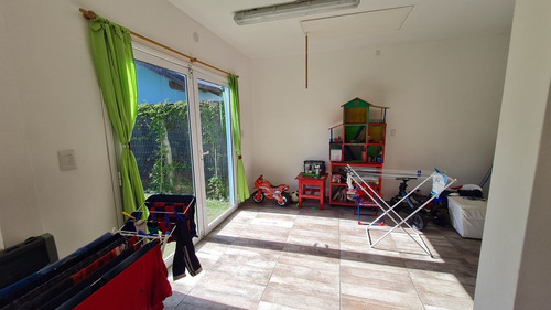 Imagen 11 de 18 de Casa En Venta De 2 Dormitorios Con Amplio Jardín. Bariloche