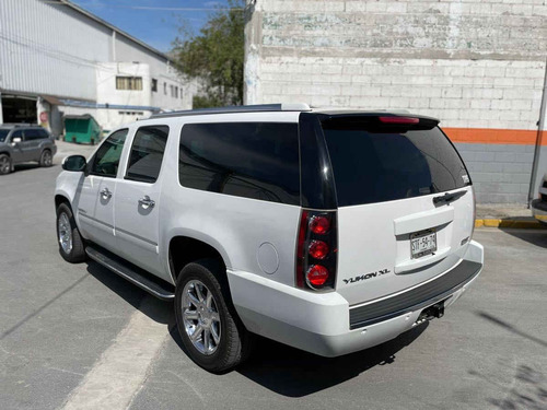 Imagen 15 de 15 de Gmc Yukon 2014 5p Denali V8/6.2 Aut